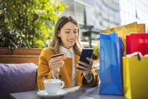 Experiencia innovadora en emisión de tarjetas bancarias