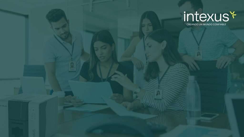 ¿Cómo elegir una impresora de carnets PVC?